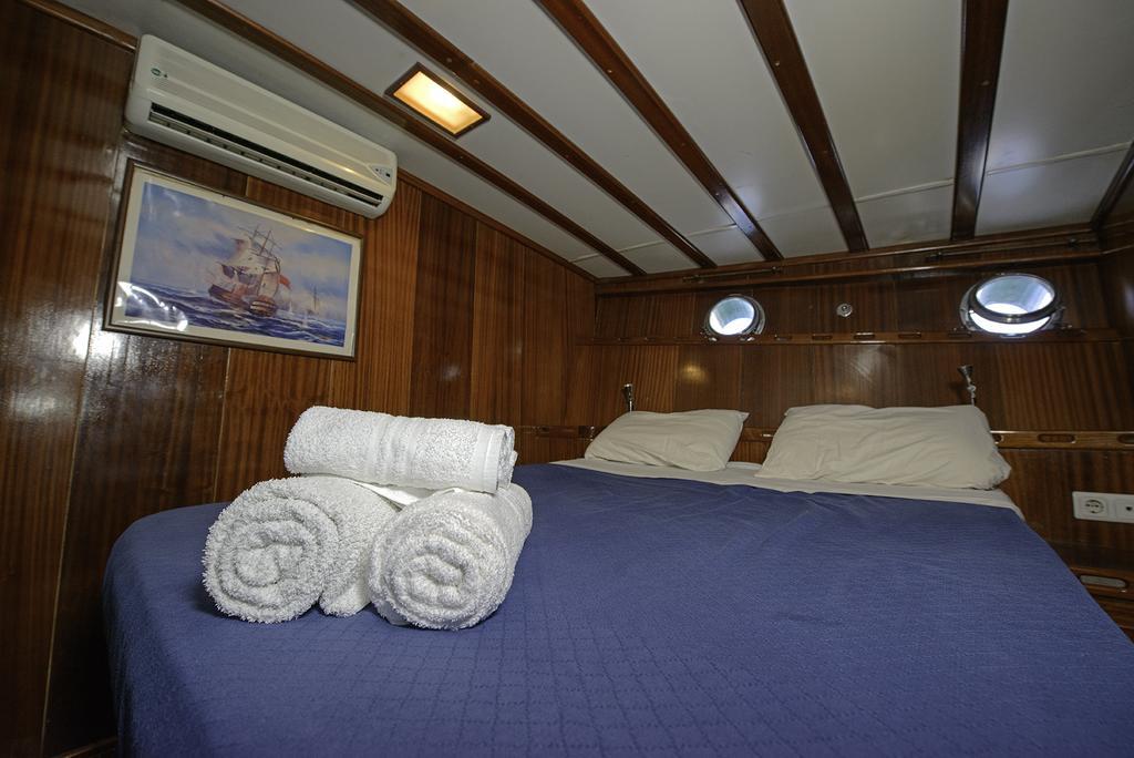 Tersane IV Vincitore 4 Hotel Di Bruno Barbieri Palermo Pokoj fotografie